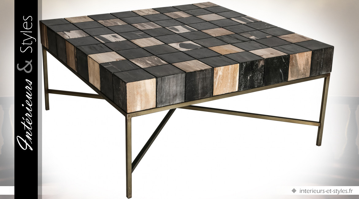 Table basse design en bois pétrifié laminé effet damier sur structure métal
