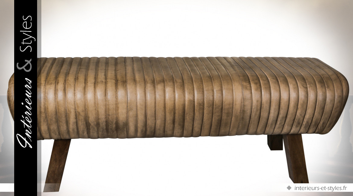 Bout de lit banquette en cuir buffle Cocngac et bois vieilli  131,5 cm