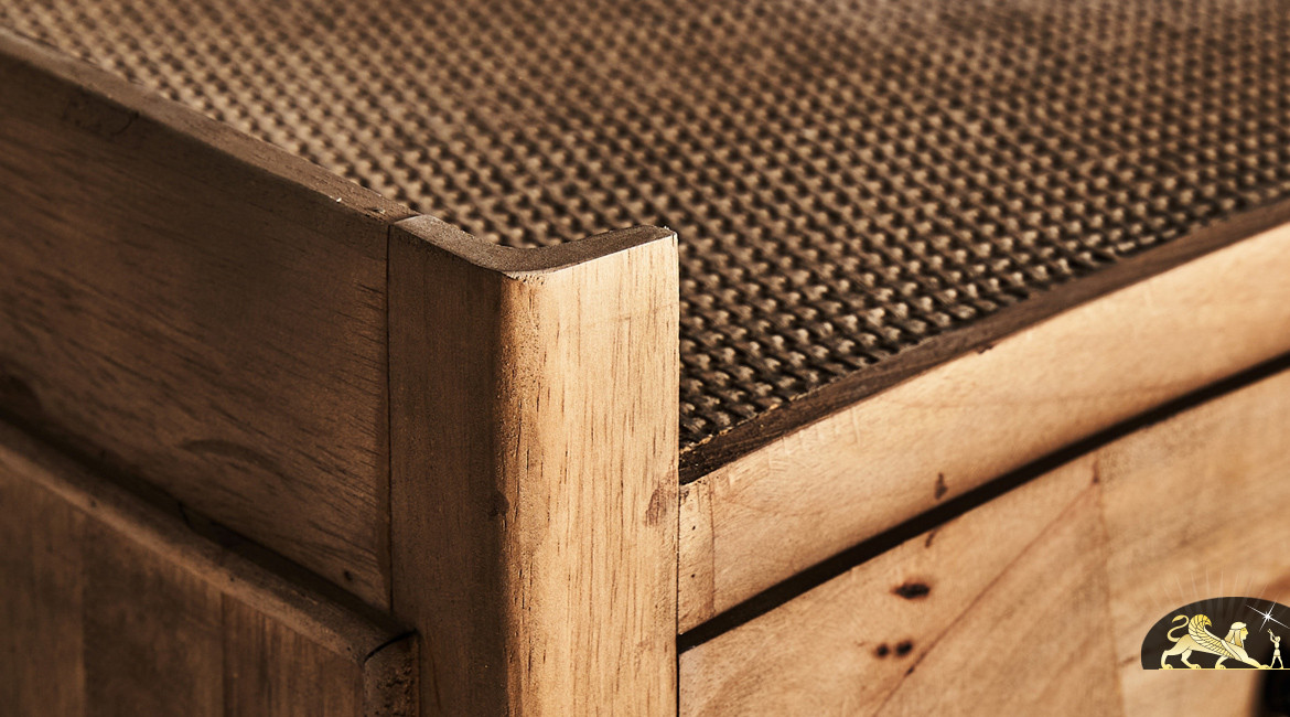 Commode en bois de sapin avec façade incurvée, 3 tiroirs, finition brut naturel, ambiance rustique chic, 91cm
