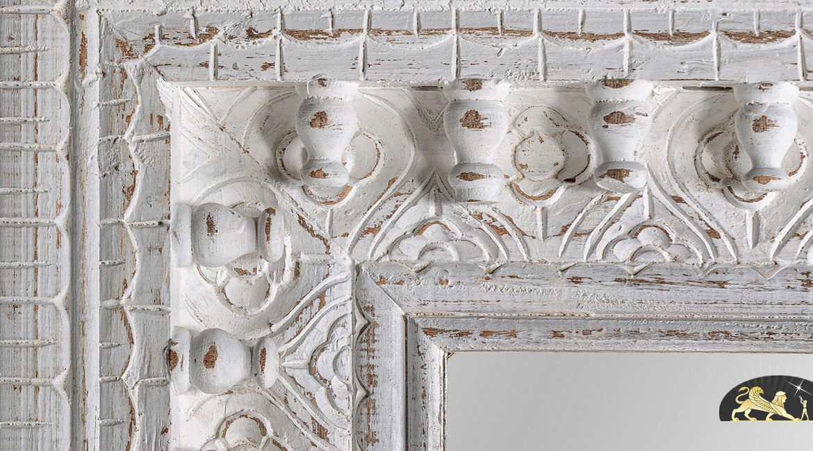 Miroir en bois de teck finition blanc décapé, fabrication artisanale esprit indien, 121cm