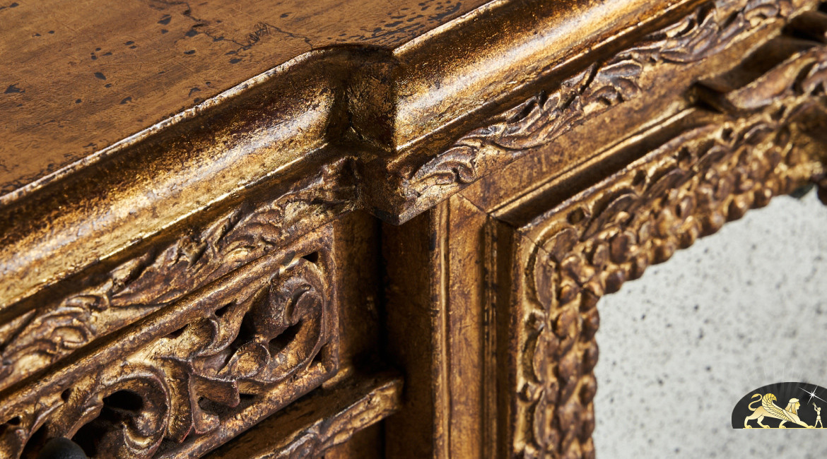 Buffet en bois de manguier style Louis XV finition vieux doré, miroirs mouchetés, 120cm
