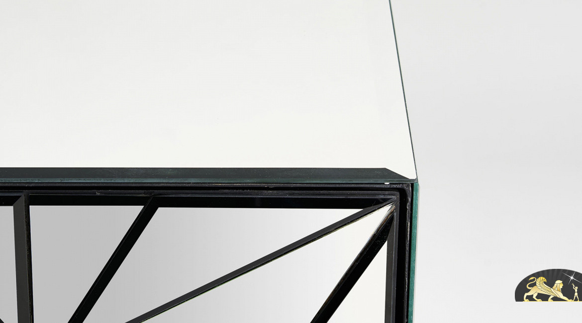 Buffet 3 portes de style contemporain habillé de miroirs façon géométrique, 180cm