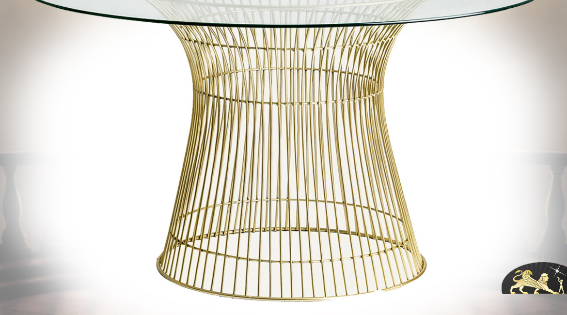 Table ronde en métal finition doré et verre transparent, style contemporain, Ø130cm