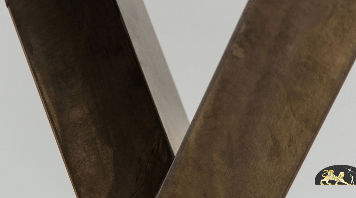 Table moderne en bois d'orme finition gris ciment et acier doré effet laiton, 200cm