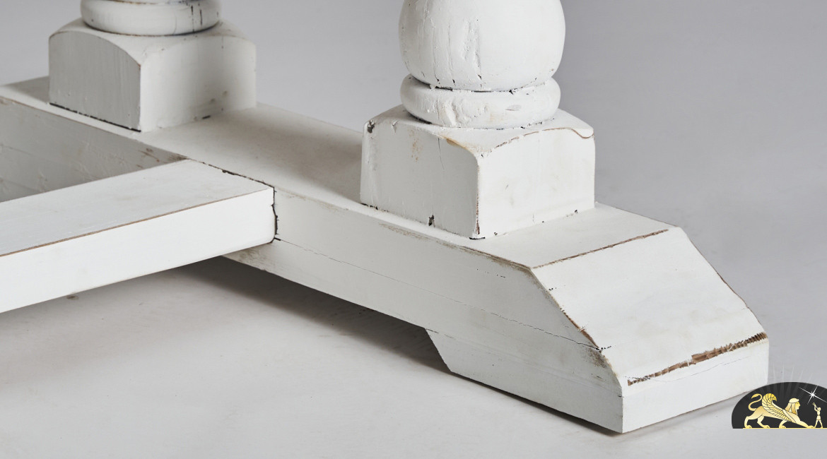 Grande table en bois d'orme finition vieilli et pieds en balustres blanc antique, 220cm