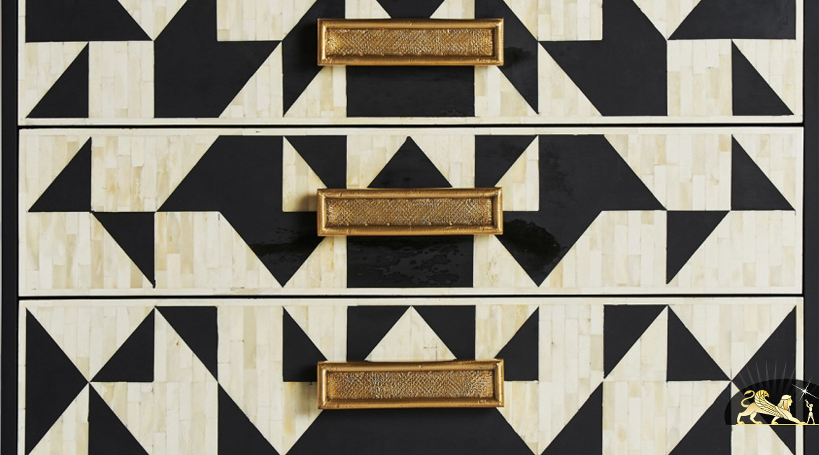 Commode contemporaine 3 tiroirs en métal noir avec habillage géométrique blanc nacré, 90cm