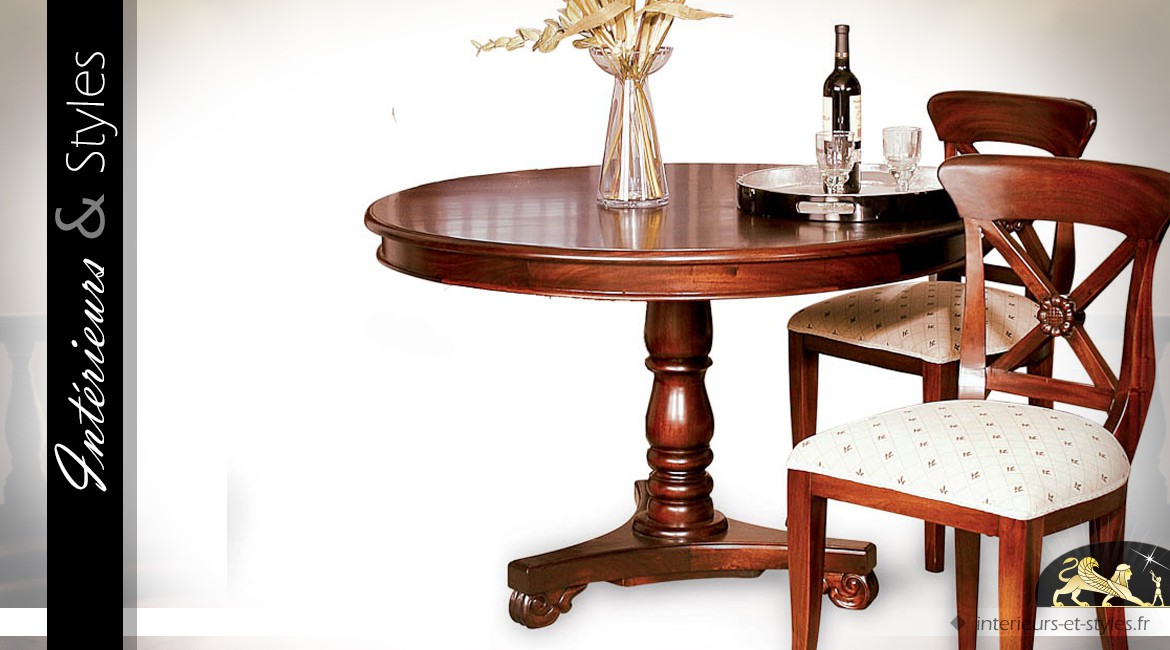Table ronde de style rustique et massif en acajou en forme de grand guéridon