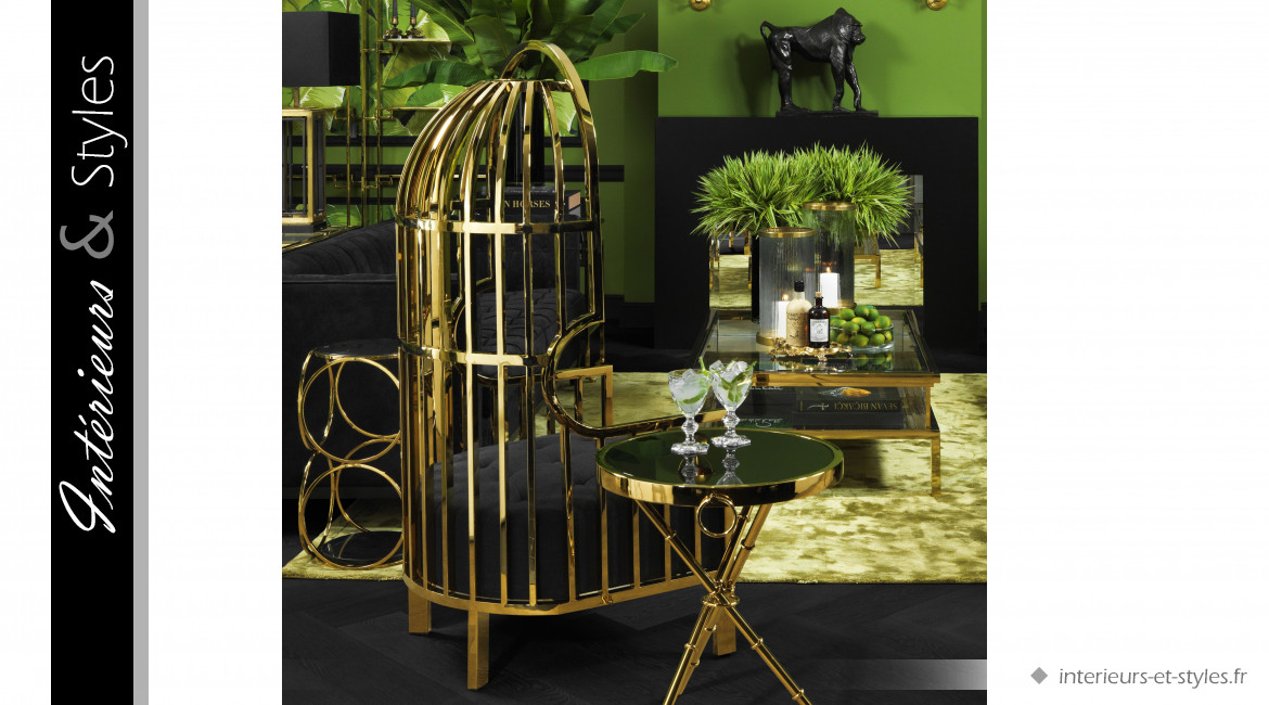 Fauteuil design Bora Bora Golden signé Eichholtz, en acier chromé doré et velours noir intense