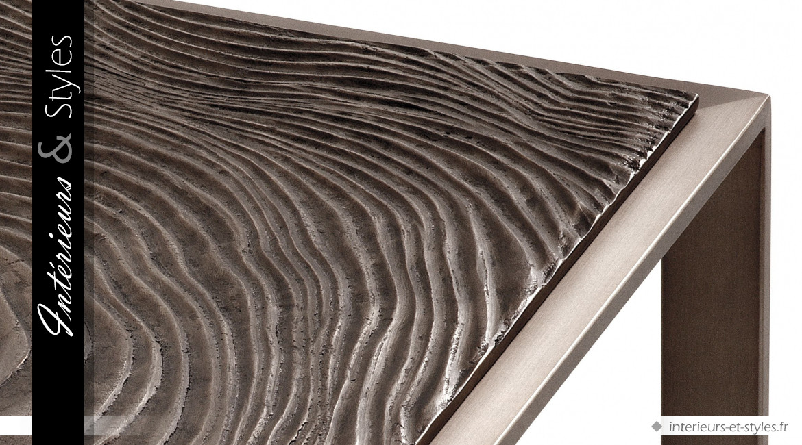Table d'appoint minimaliste Zino signée Eichholtz, en aluminium effet bois finition chêne oxydé
