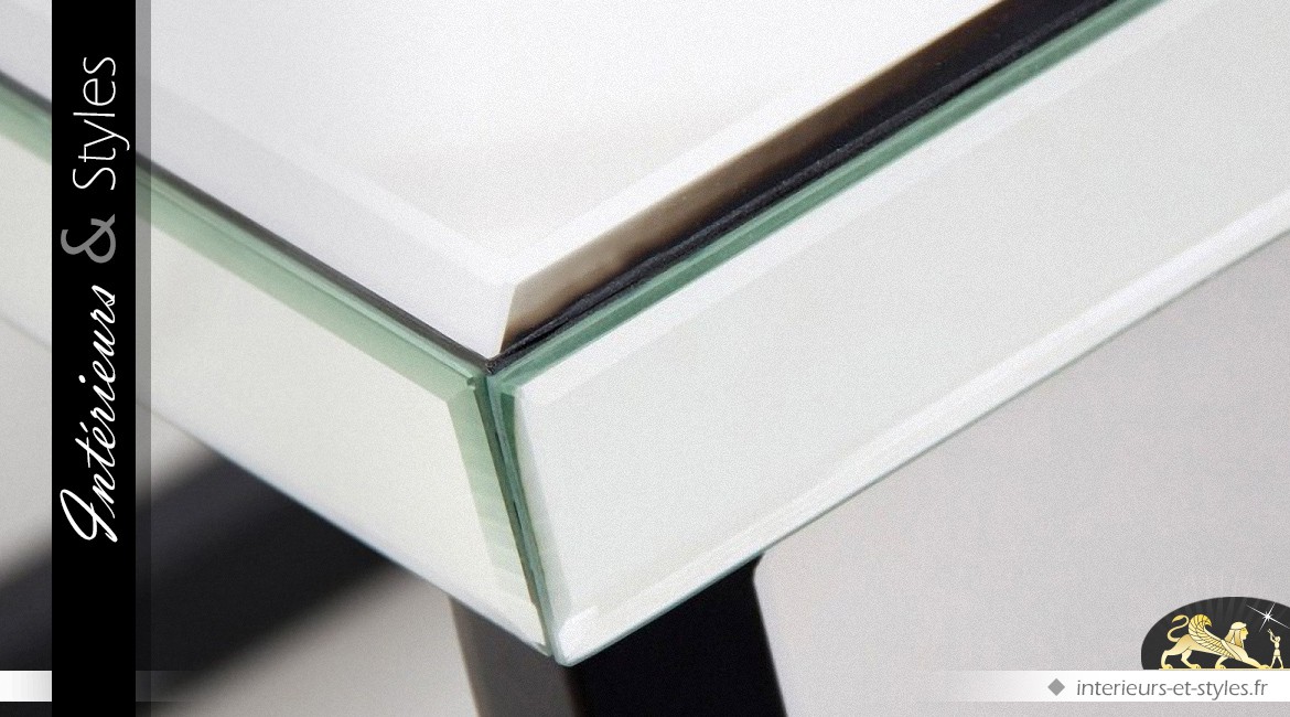 Table basse rectangulaire design en miroir et métal noir