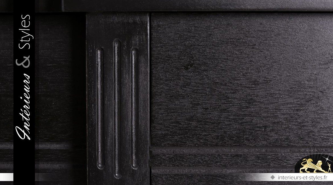Console drapier patine noire avec trois tiroirs