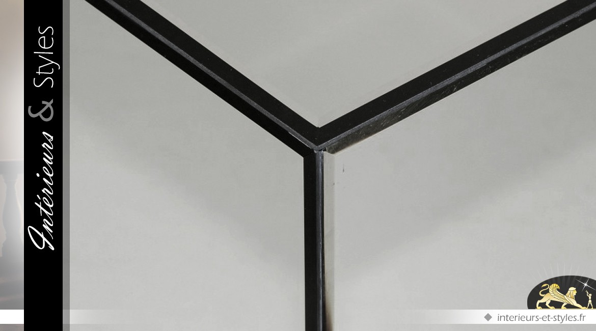 Table basse design cube en miroir