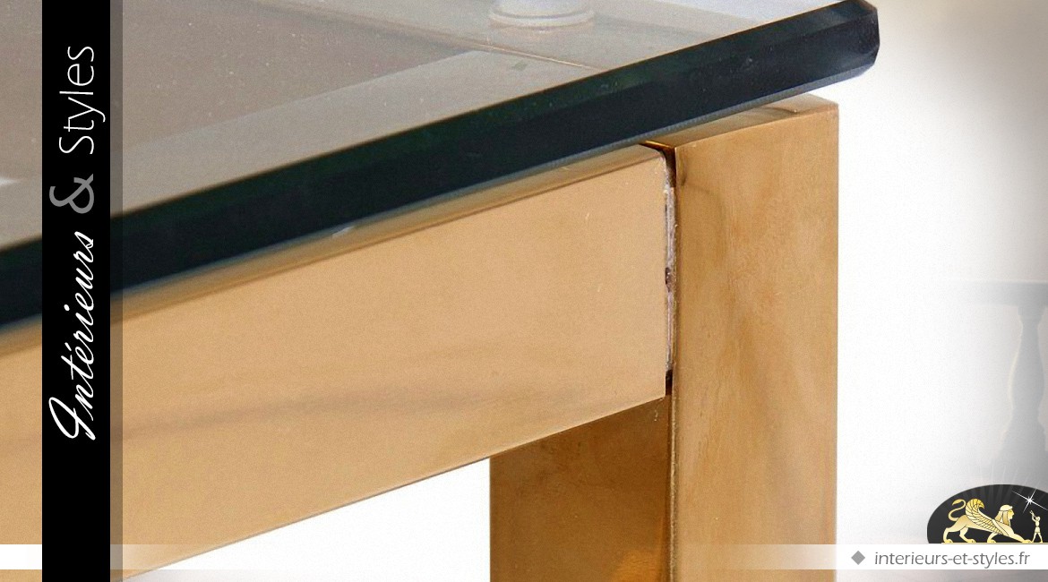 Table basse design finition dorée et plateau verre trempé