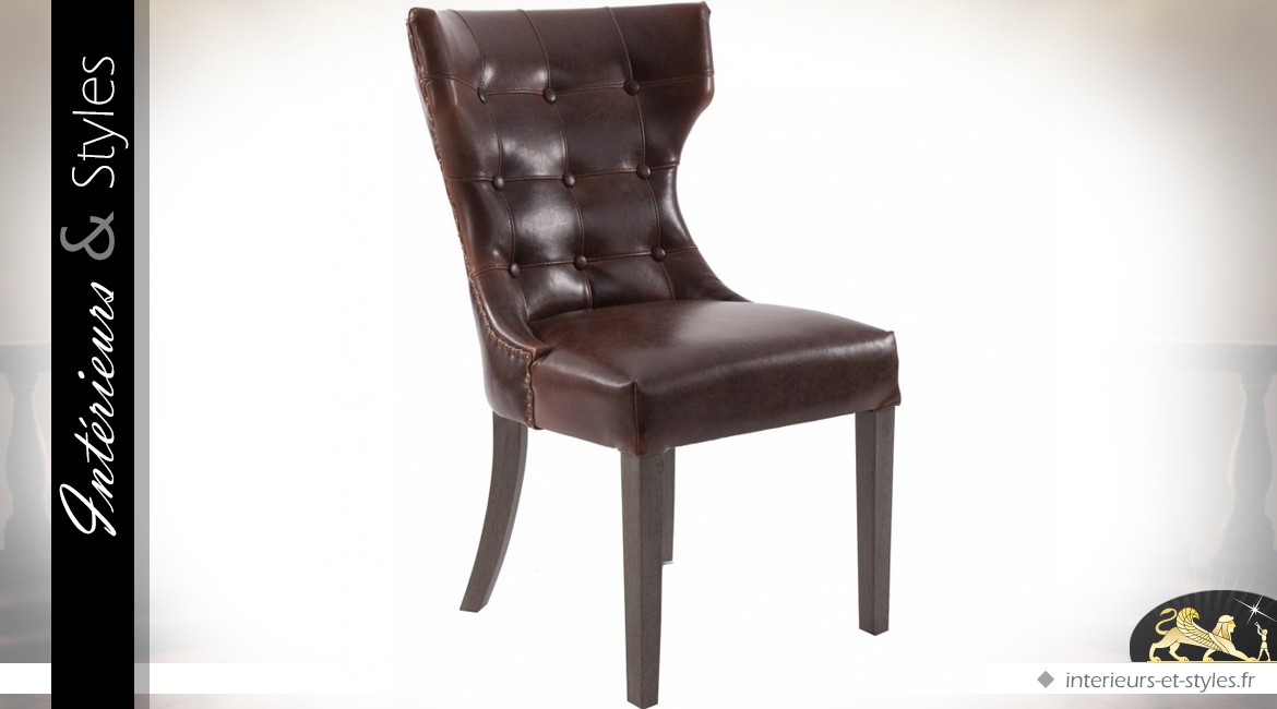 Chaise vintage à dossier capitonné enveloppant cuir brun foncé