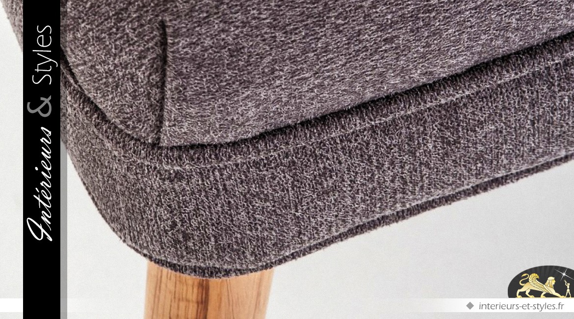 Fauteuil chauffeuse scandinave en tissu gris et bois naturel