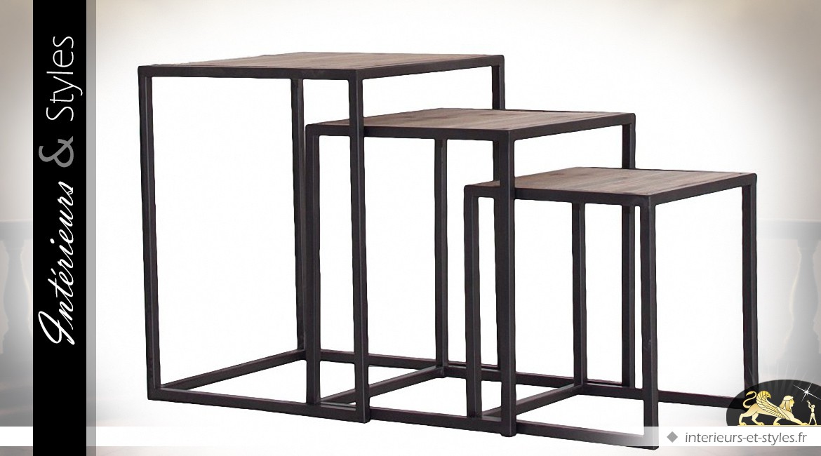 Série de 3 tables gigognes de style indus en bois et métal