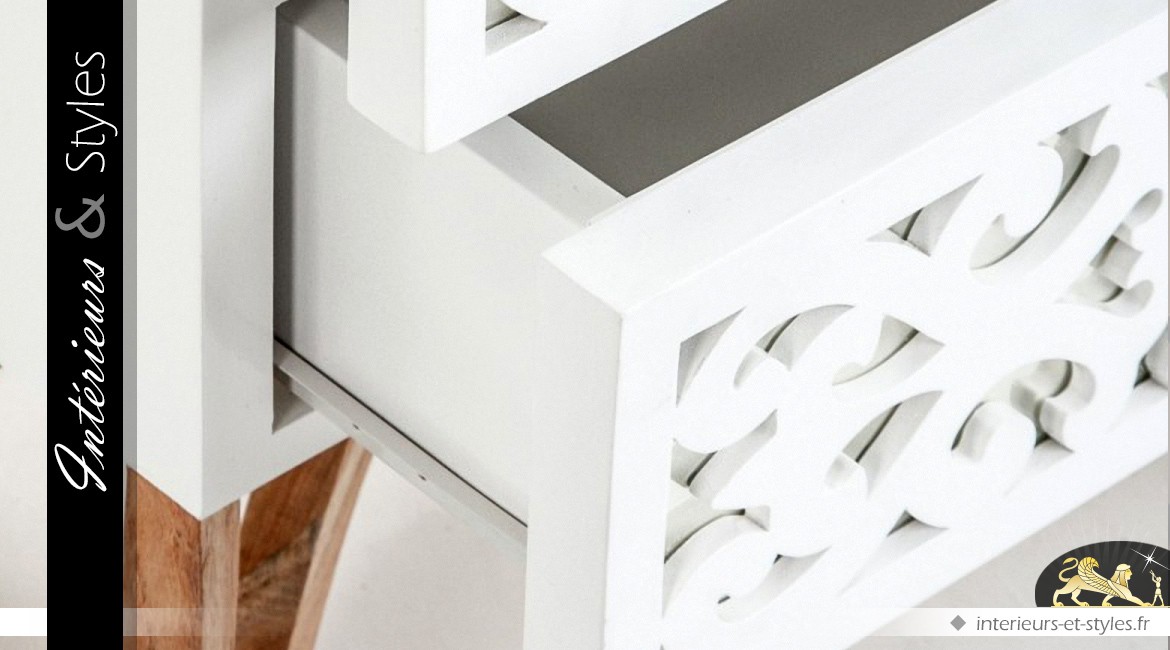Table de chevet blanche design et orientale à 2 tiroirs