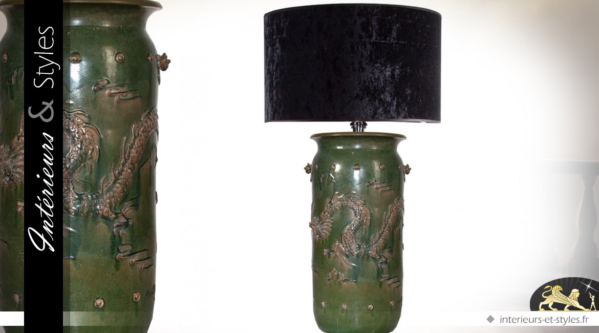 Lampe en céramique noir vert et or de style extrême-oriental