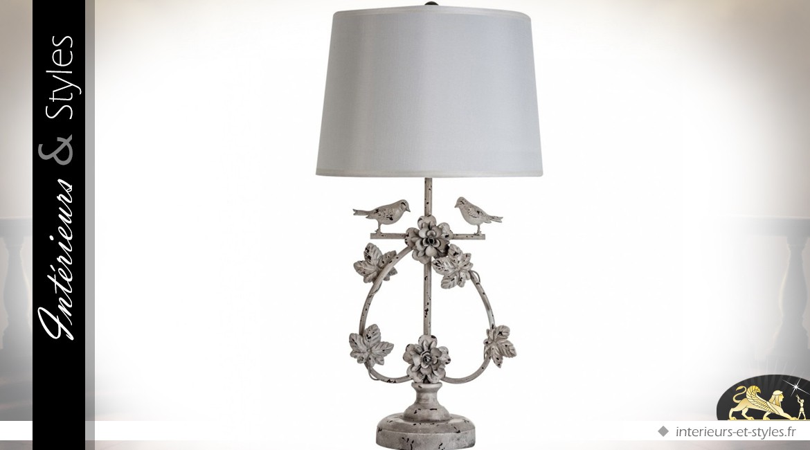 Lampe de salon en métal blanc antique et abat-jour en lin 73 cm