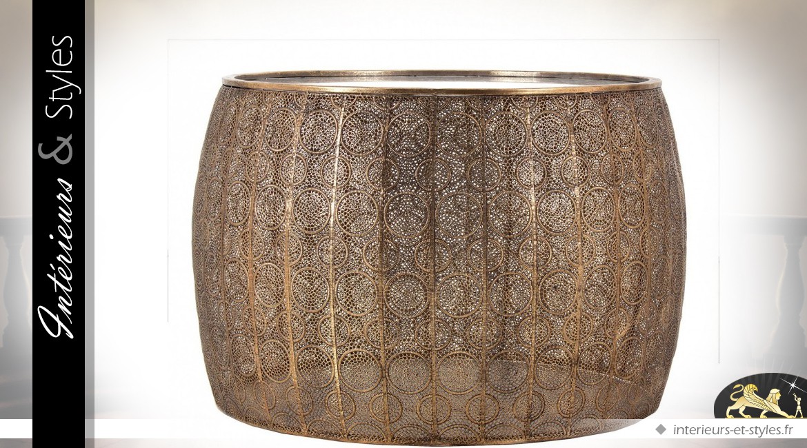 Table basse ronde dorée en métal et verre de style orientale Ø 81 cm