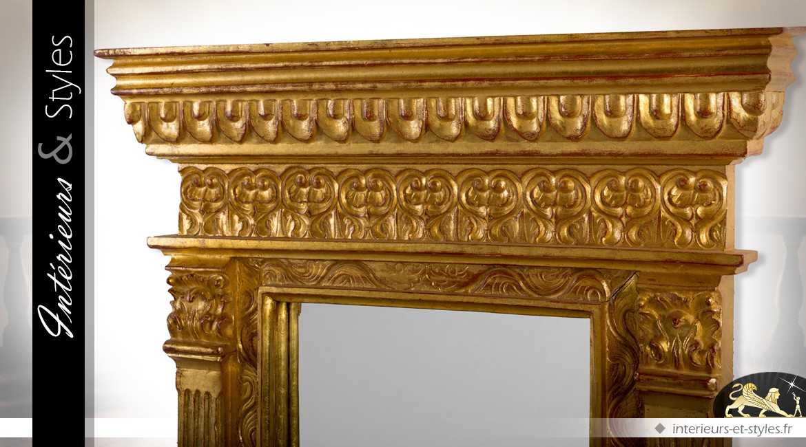 Miroir en acajou massif sculpté à la main et doré 88 cm