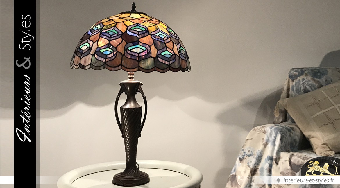 Lampe de prestige style Tiffany : le paon arc-en-ciel Ø 50 cm
