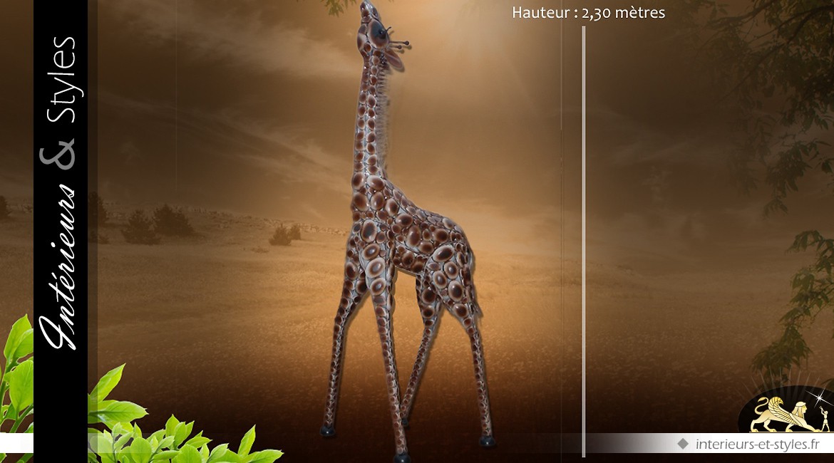 Sculpture animalière : petite girafe (2,3 mètres)