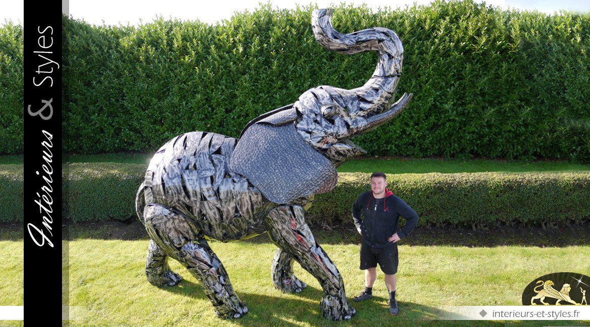 Sculpture d'éléphant en métal argenté taille réelle 3,50 m