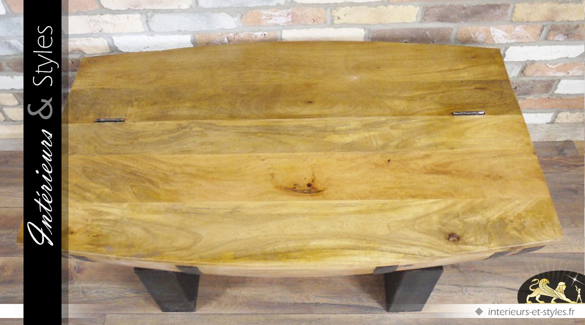 Table basse en forme de demi-barrique en bois et métal