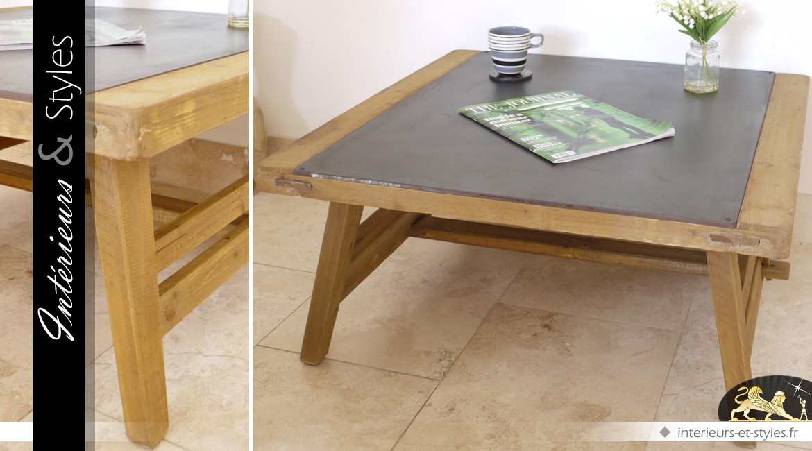 Table basse de style industriel en bois et métal