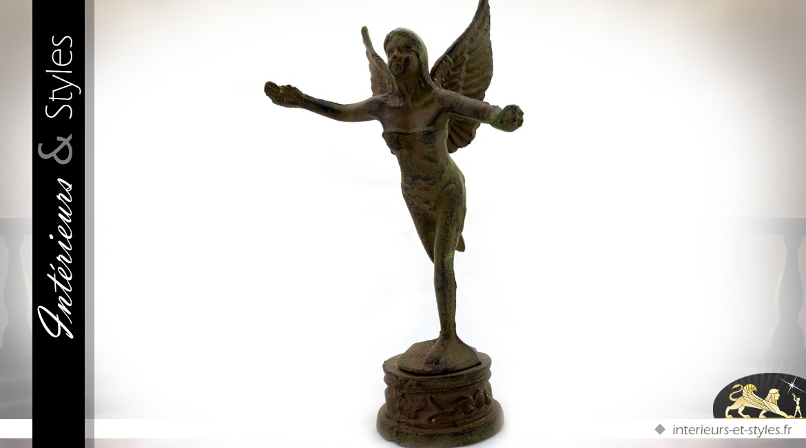 Statuette en fonte allégorie femme ailée (30 cm)