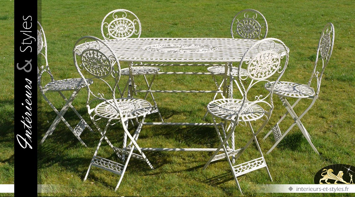 Grand salon de jardin ovale avec six chaises