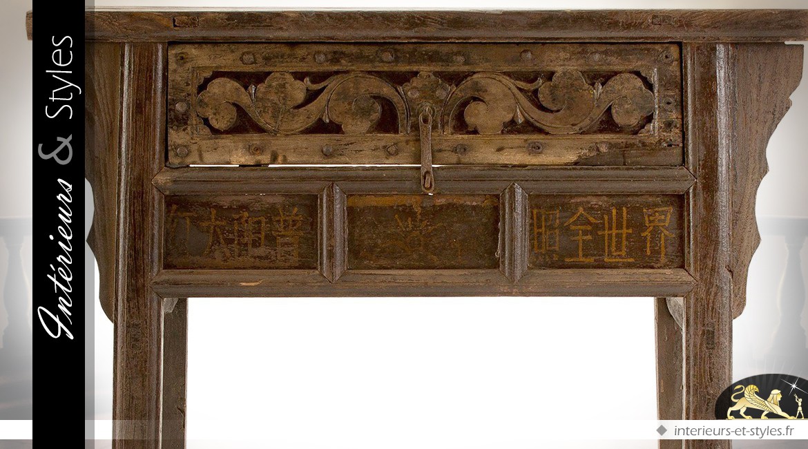 Console en orme massif de style oriental finition marron antique