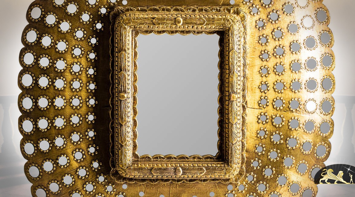 Miroir Art Déco en manguier et verre finition vieil or 150 cm