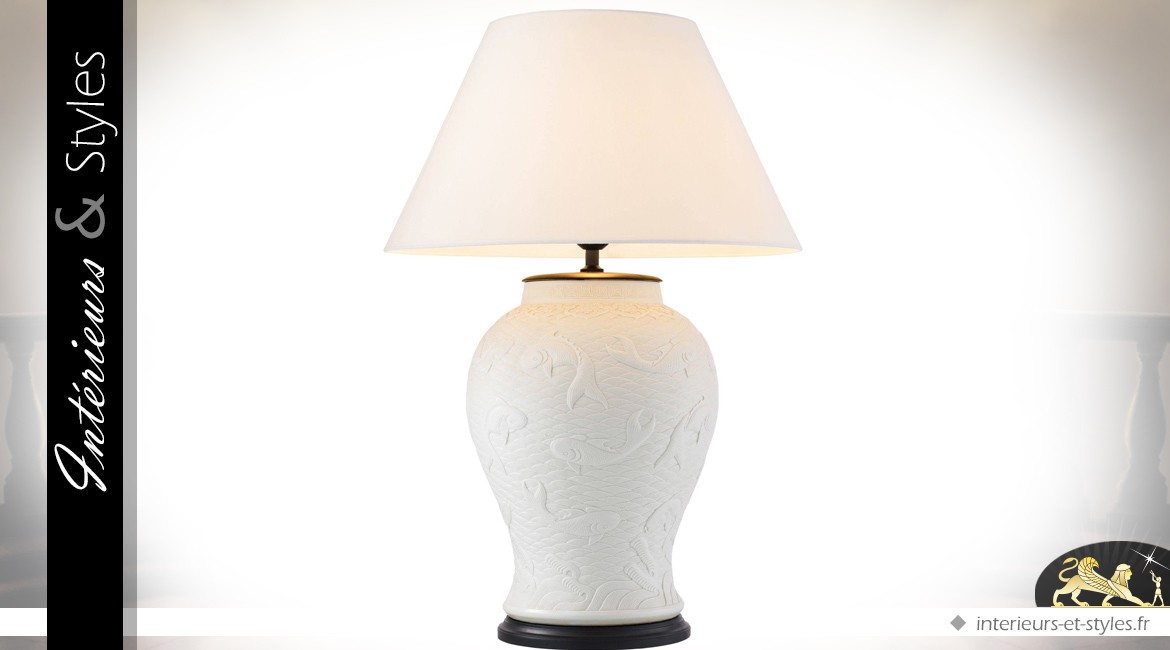 Lampe en porcelaine blanche artisanale à décor marin en relief 96 cm