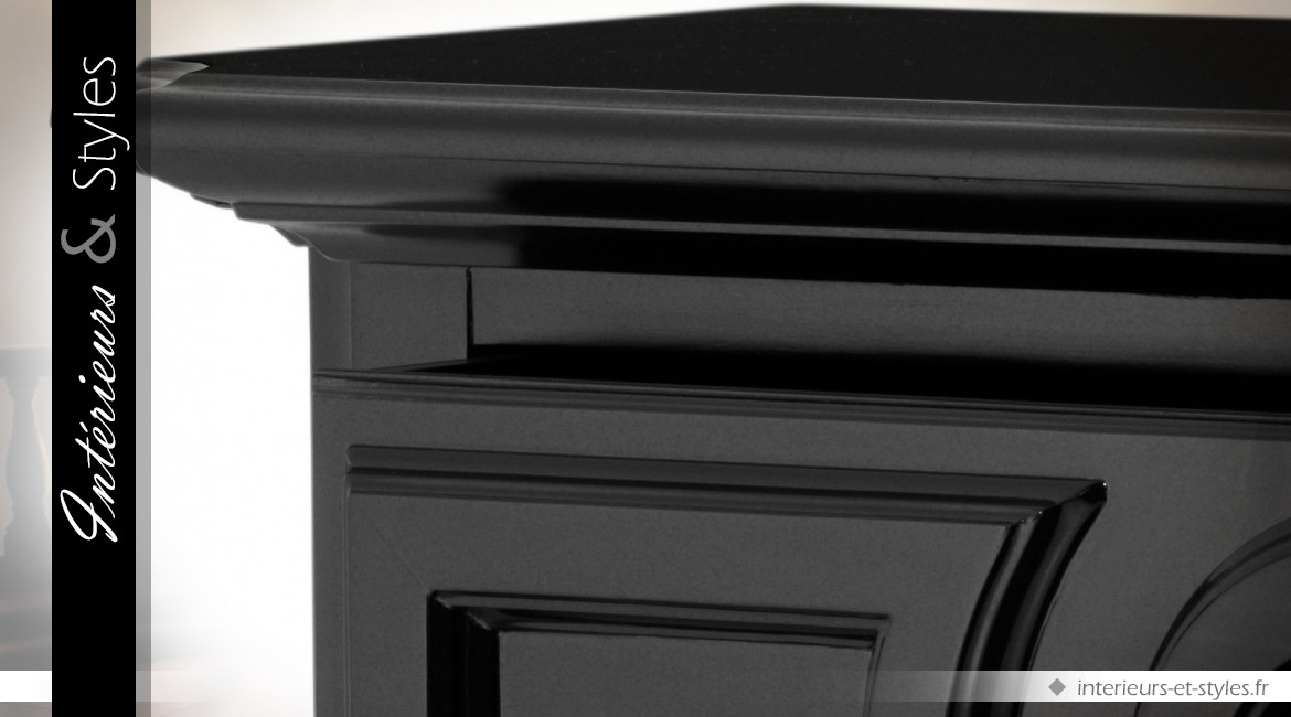 Commode noire à trois tiroirs modèle Cambon by Eichholtz 116 cm