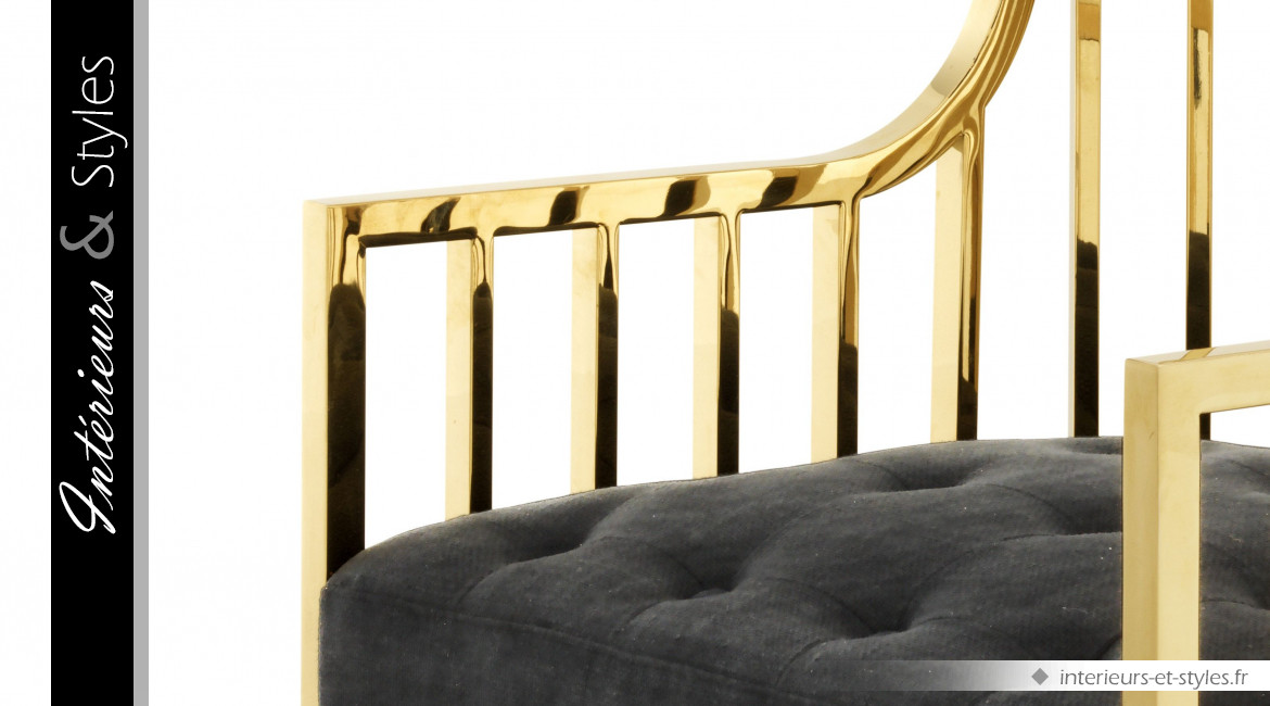Fauteuil design Bora Bora Golden signé Eichholtz, en acier chromé doré et velours noir intense