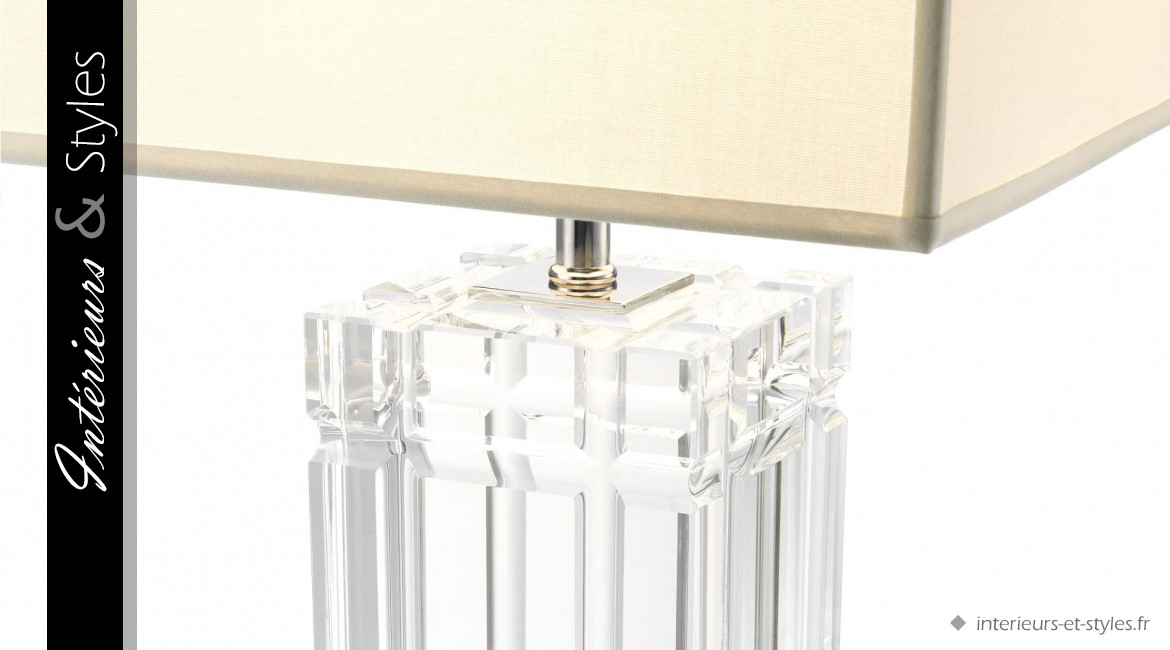 Lampe de salon design Universal signée Eichholtz, en verre ciselé et abat-jour en coton blanc