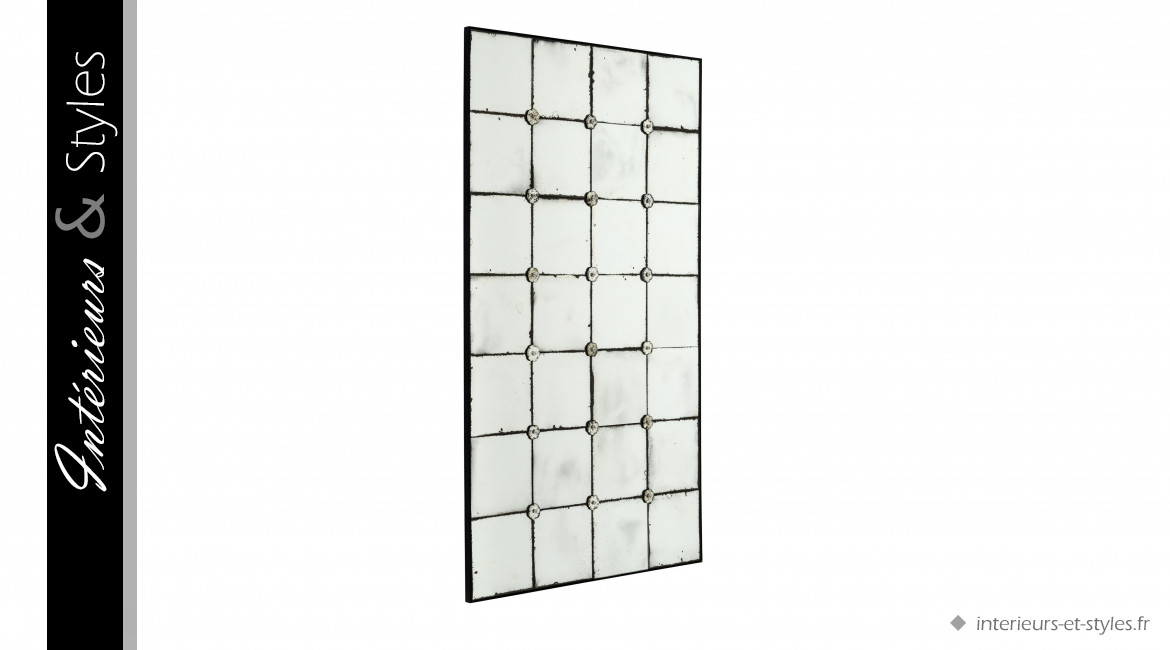 Miroir Cedar signé Eichholtz, grande grille de carrés finition noirci piqué