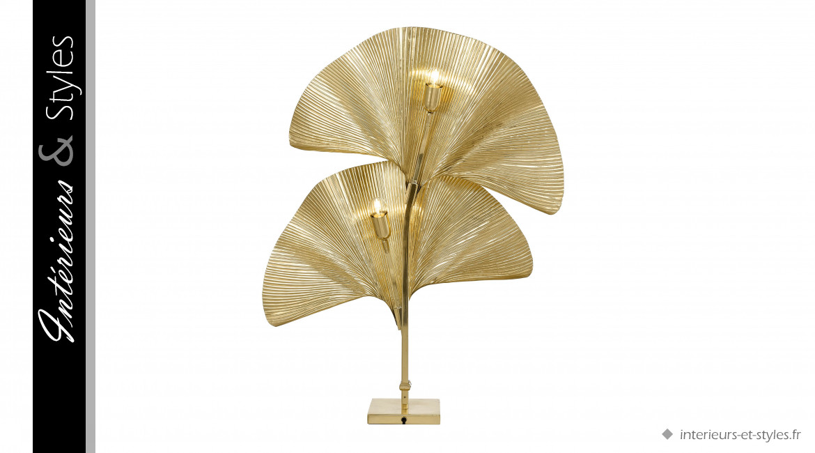 Lampe de salon Las Palmas signée Eichholtz, en laiton finition doré ancien, formes de feuilles tropicales