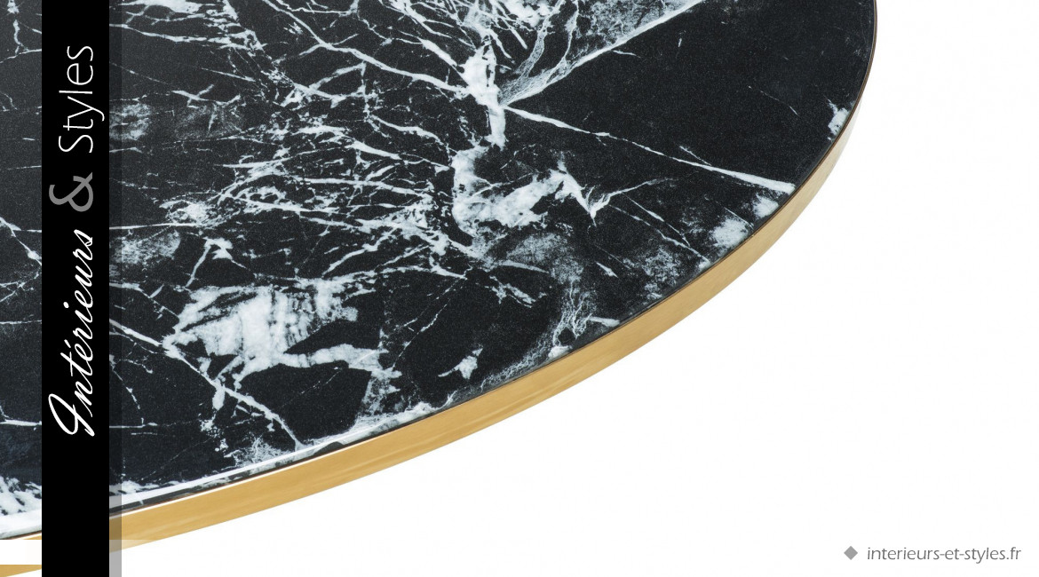 Table basse Parme signée Eichholtz, en acier noir piano et plateau effet marbre noir veiné blanc