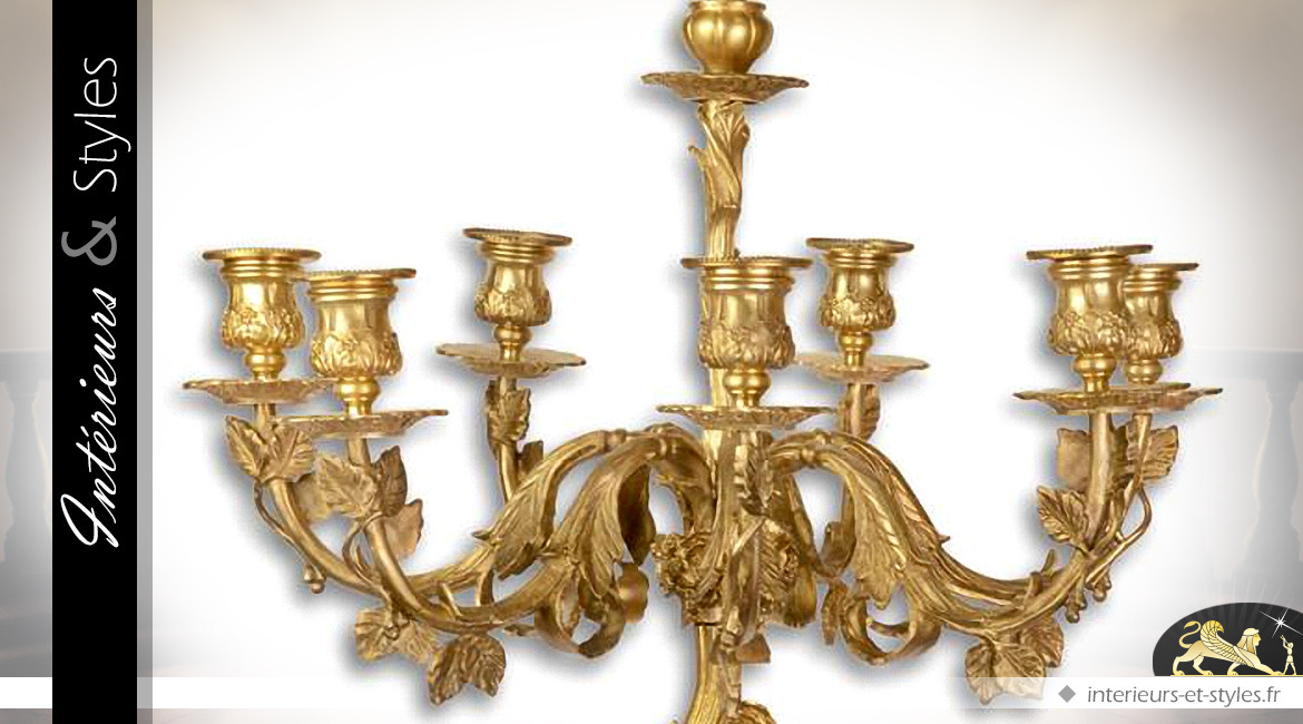 Paire de majestueux chandeliers à 7 feux en bronze doré style baroque 83 cm