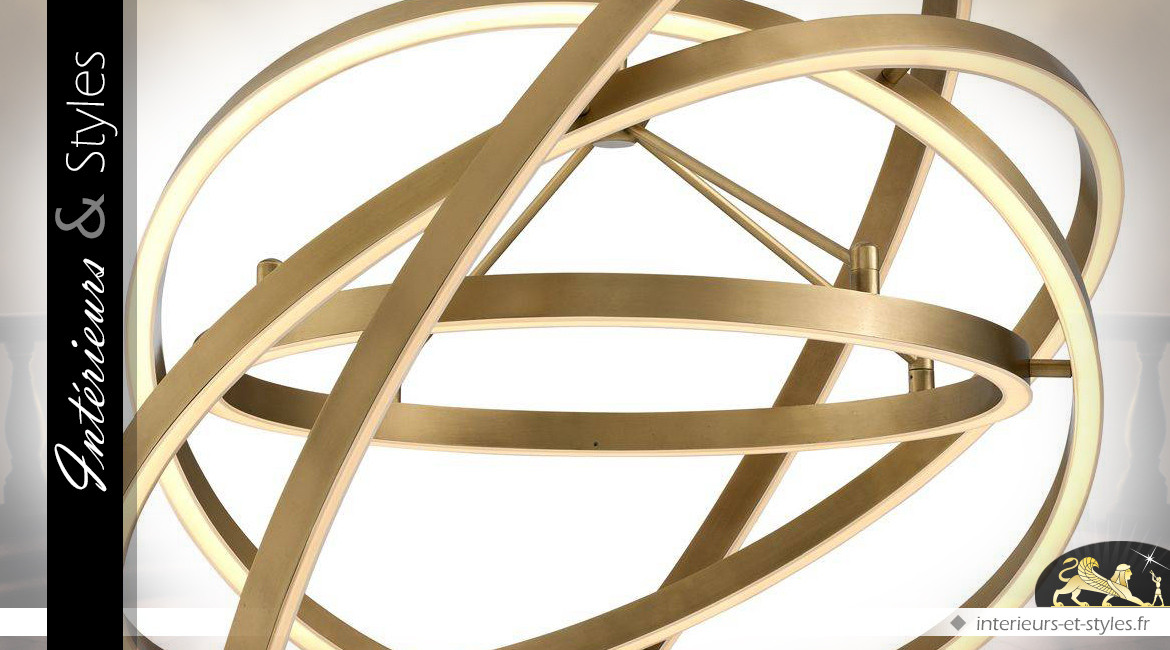 Suspension design dorée composée de 4 cercles concentriques mobiles Ø 90 cm