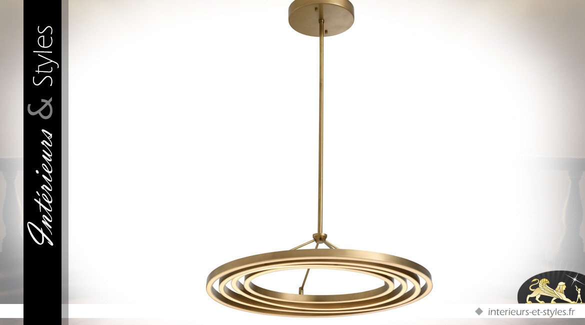 Suspension design dorée composée de 4 cercles concentriques mobiles Ø 90 cm