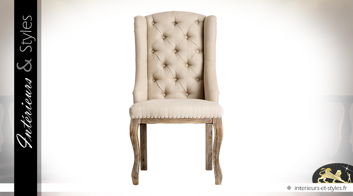 Grand fauteuil de style campagne chic finition lin écru, pieds galbés naturel blanchi, 106cm