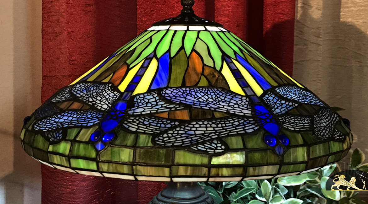 Lampe de prestige Tiffany : Le trésor caché - Ø40cm