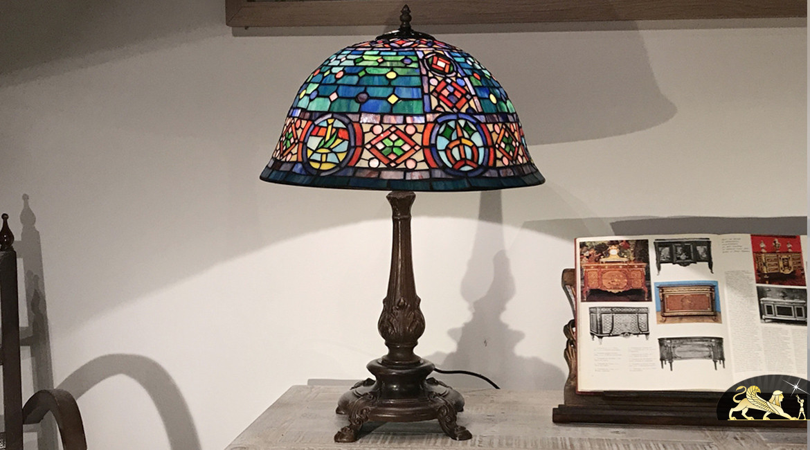 Lampe de prestige Tiffany : Tripot clandestin - Ø46cm