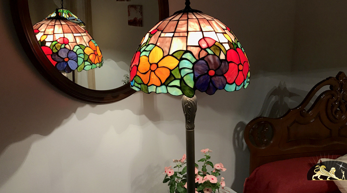 Très grand lampadaire Tiffany : Bouquet de lumière - 173cm / Ø41cm