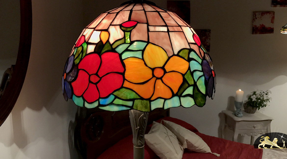 Très grand lampadaire Tiffany : Bouquet de lumière - 173cm / Ø41cm