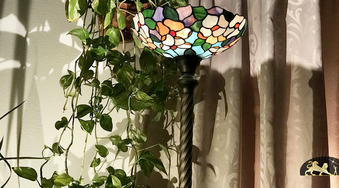 Grand lampadaire Tiffany : Balcons du lac - 182cm / Ø35cm